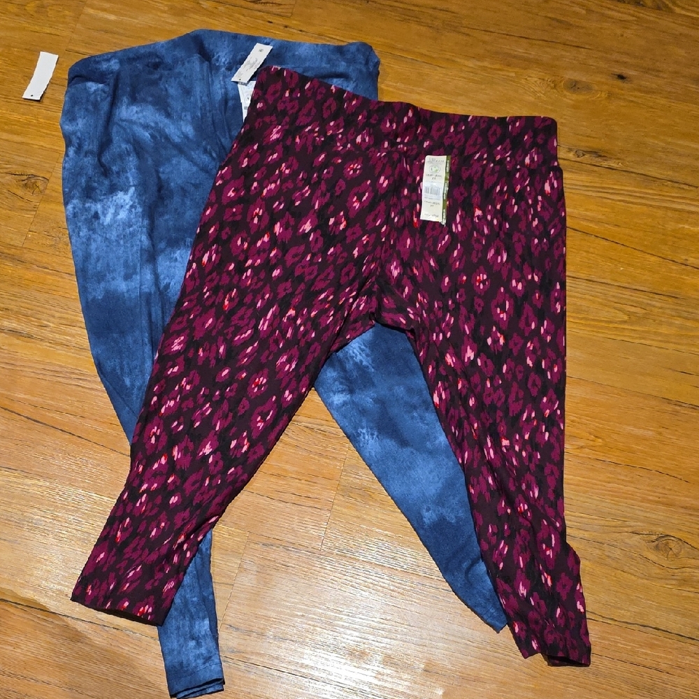 Stylish Leggings Bottoms in Blue and Purple NWT 1 Capri & 1 Long Pants